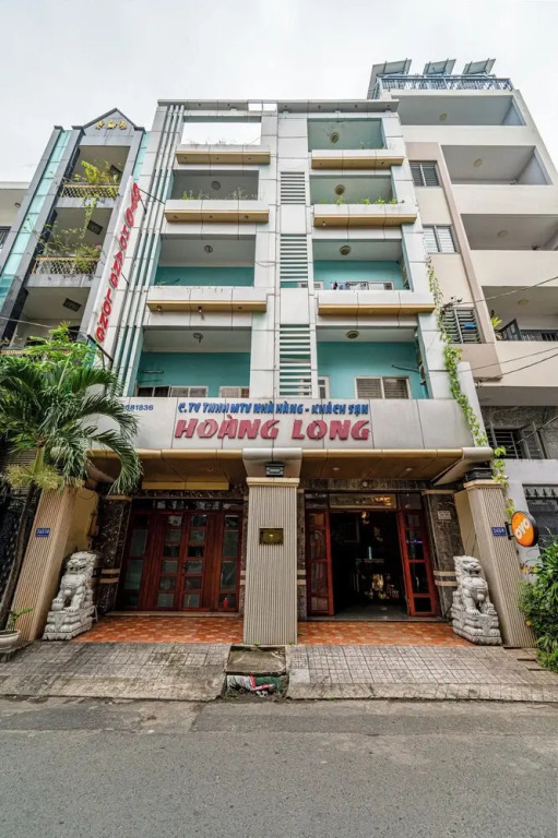 Hoàng Long Hotel By Cozrum