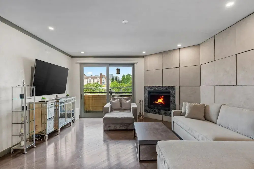 Stylish Westwood Condo