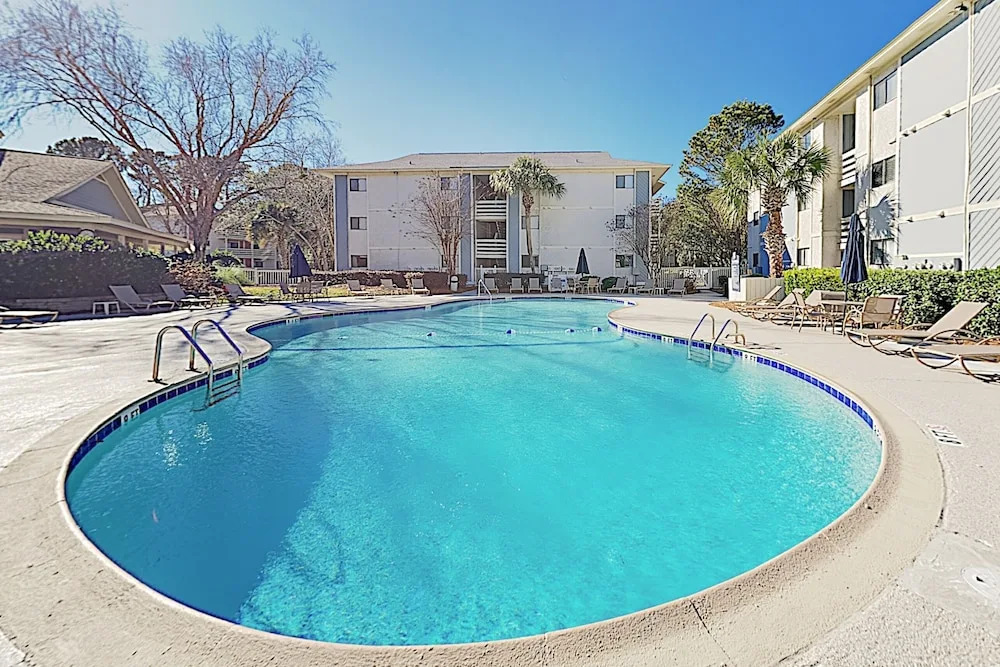New Listing! Ground-floor W/ Pools, Tennis 2 Bedroom Villa