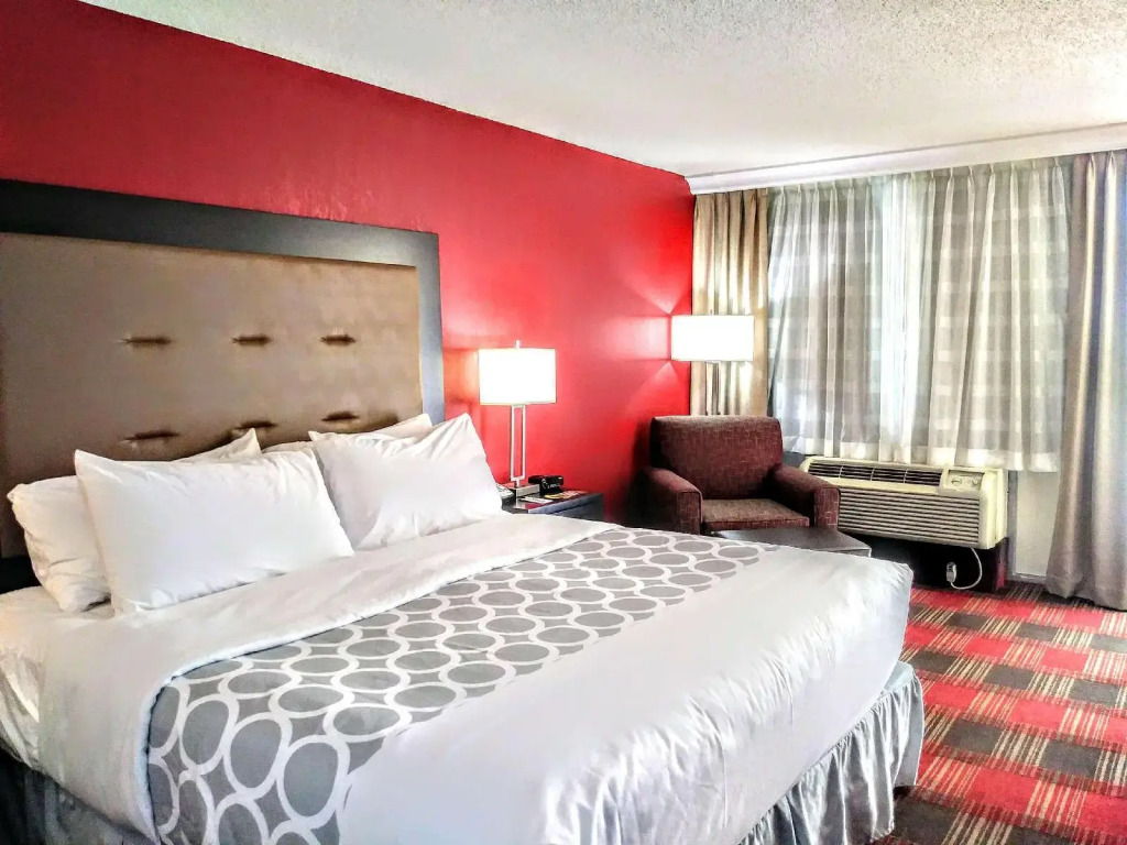 Holiday Inn Hotel Pittsburgh-Monroeville