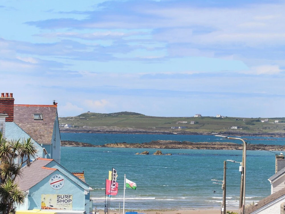 Crows Nest - Rhosneigr