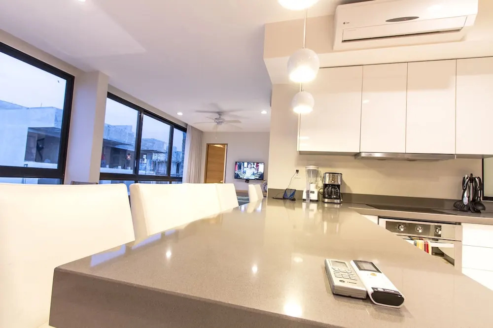 Anah Apartment 405N by iMexico
