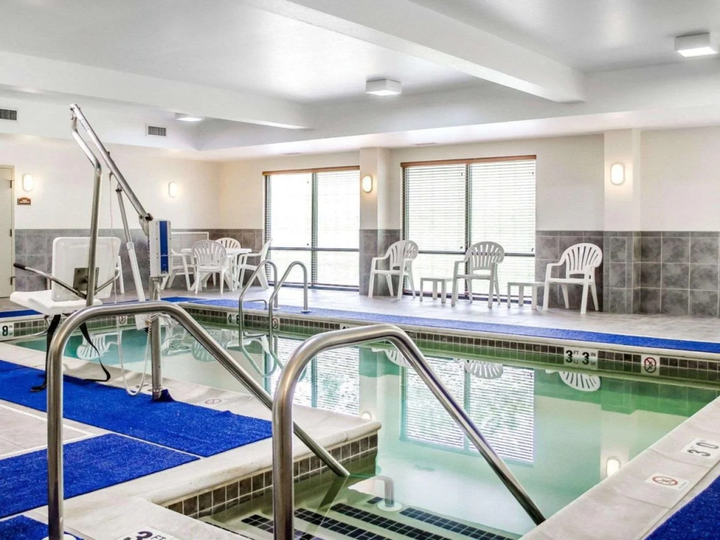 Comfort Suites Lancaster Amish Country