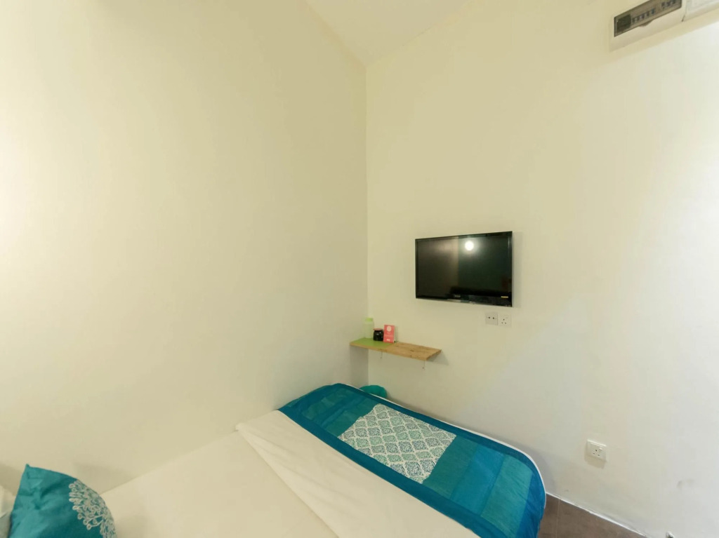 OYO 157 Norbu Hotel