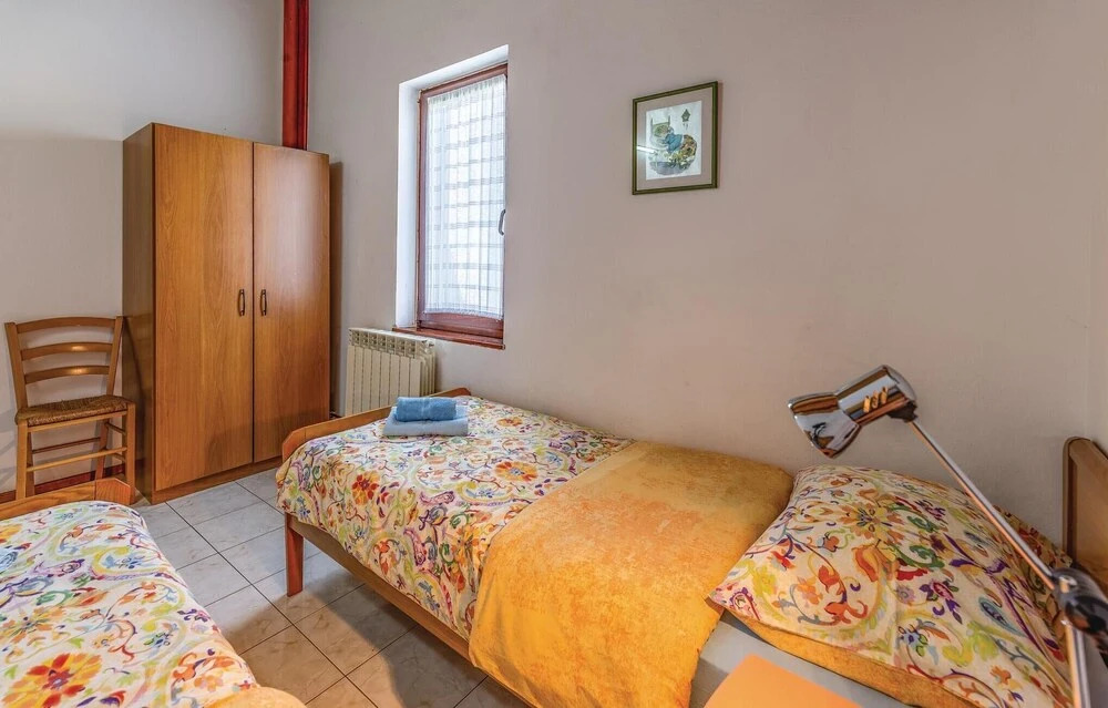 Beautiful Home in Porec With Wifi and 2 Bedrooms