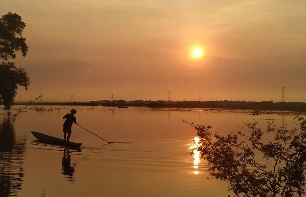 Moe Yun Gyi Wetlands Resort