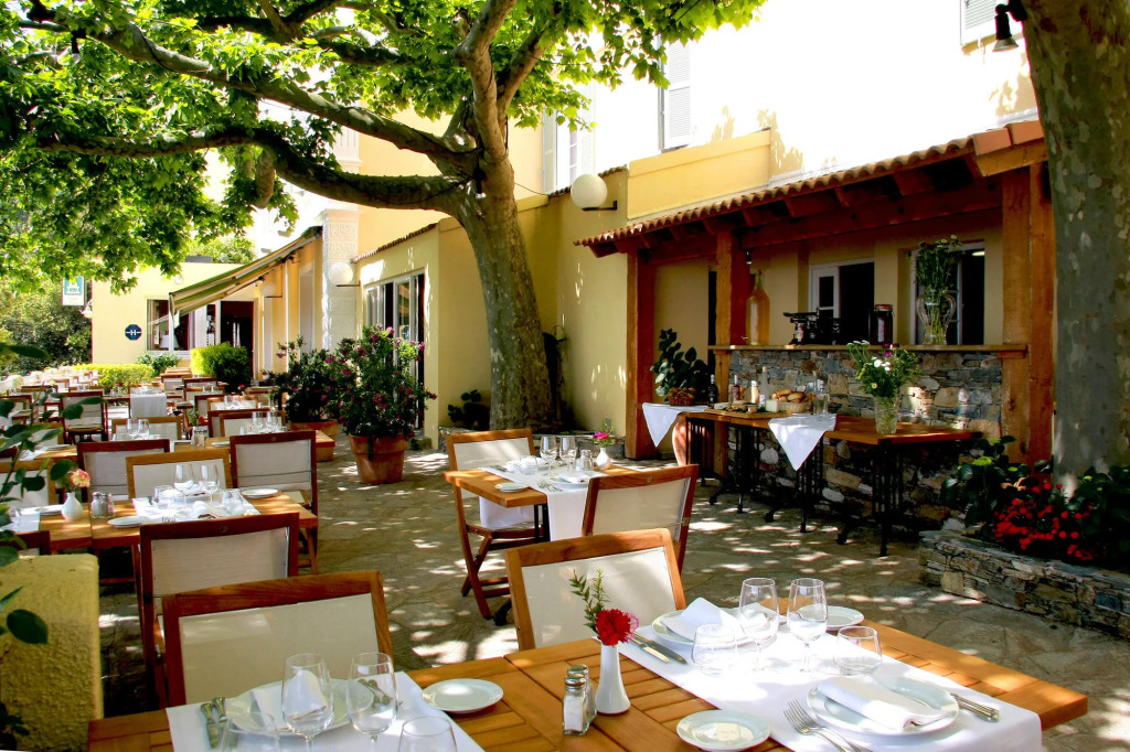 Hôtel Restaurant la Corniche