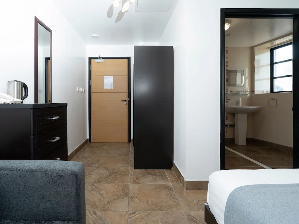 OYO ATZ and H Hotel
