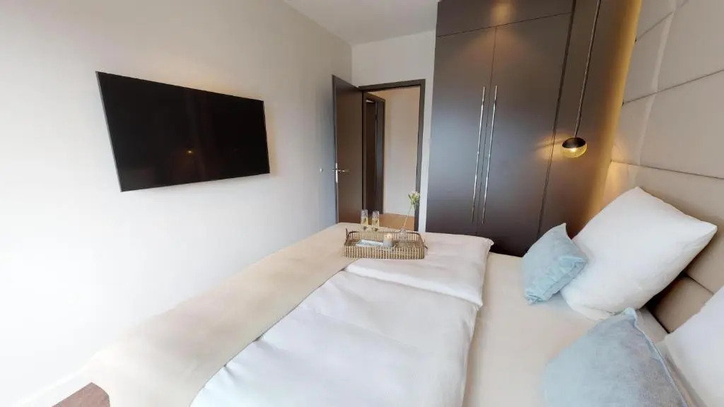 White Pearl Apartment 3.03