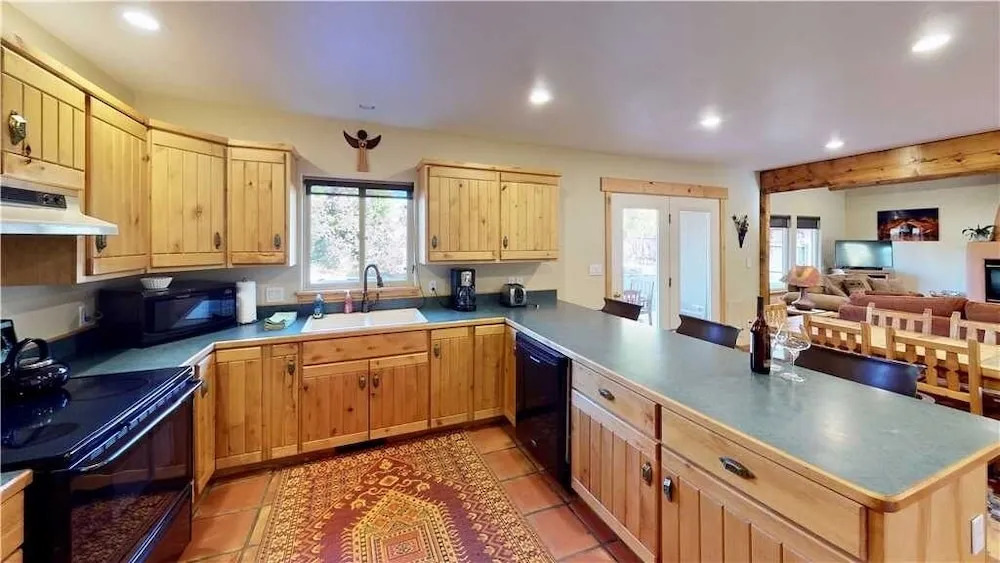 Arena Roja ~ 2279 - 4 Br Home
