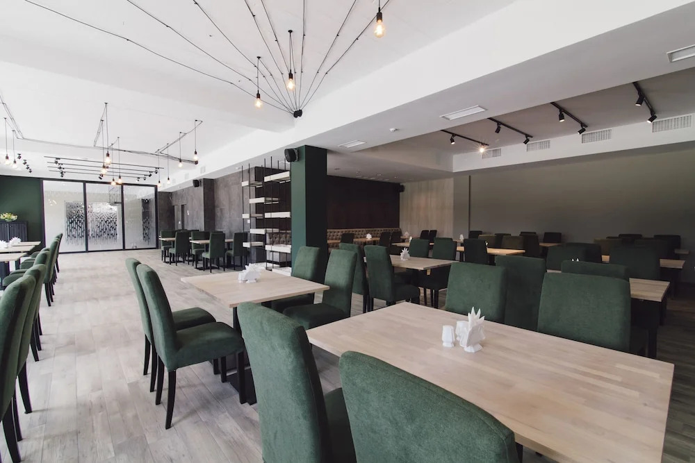 Zinedine Sport-Hotel