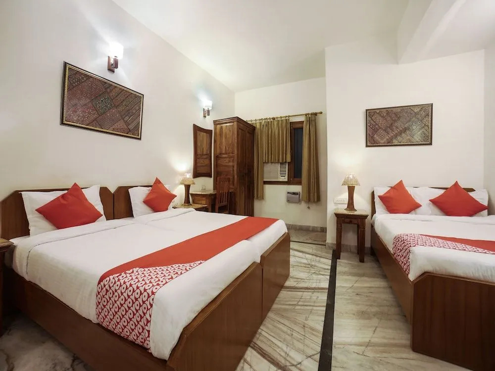 Hotel O Sansarchandra Road Formerly Luna Rosa