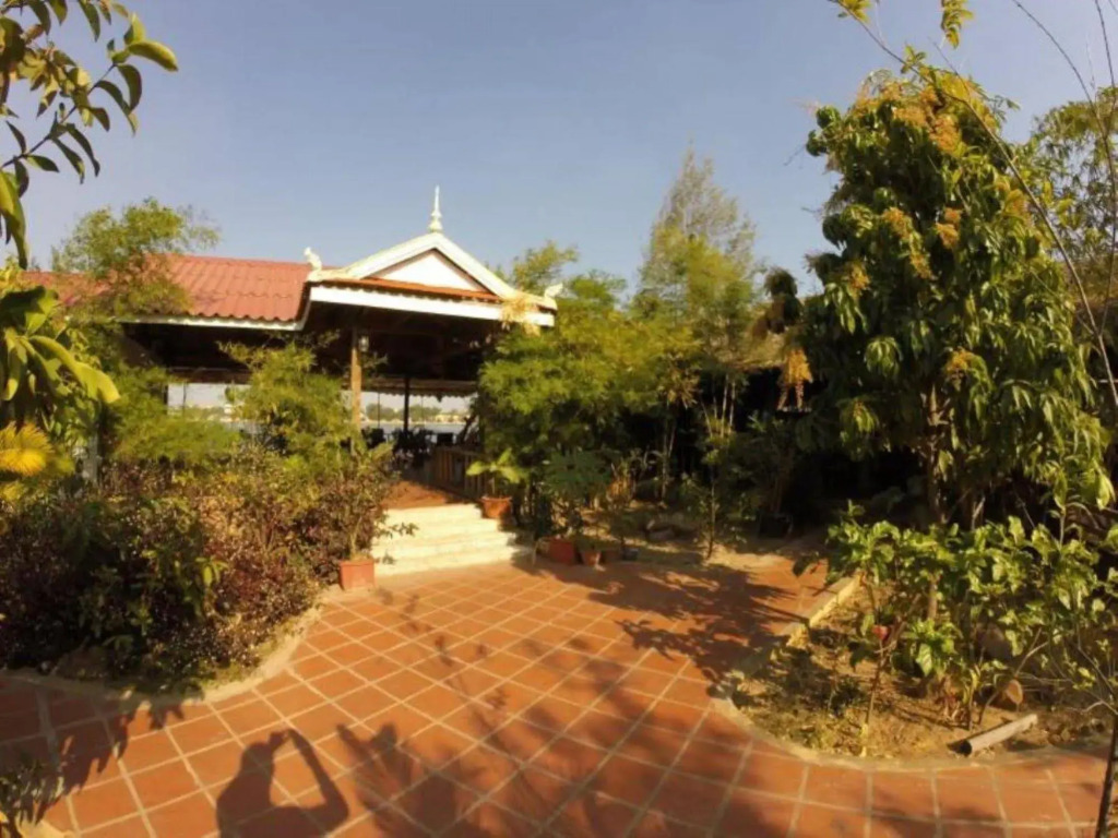 The River Lodge