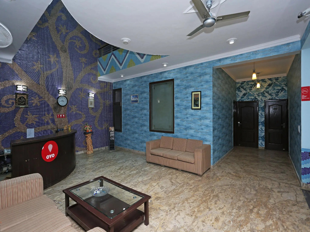 Oyo 556 The Ravee Inn