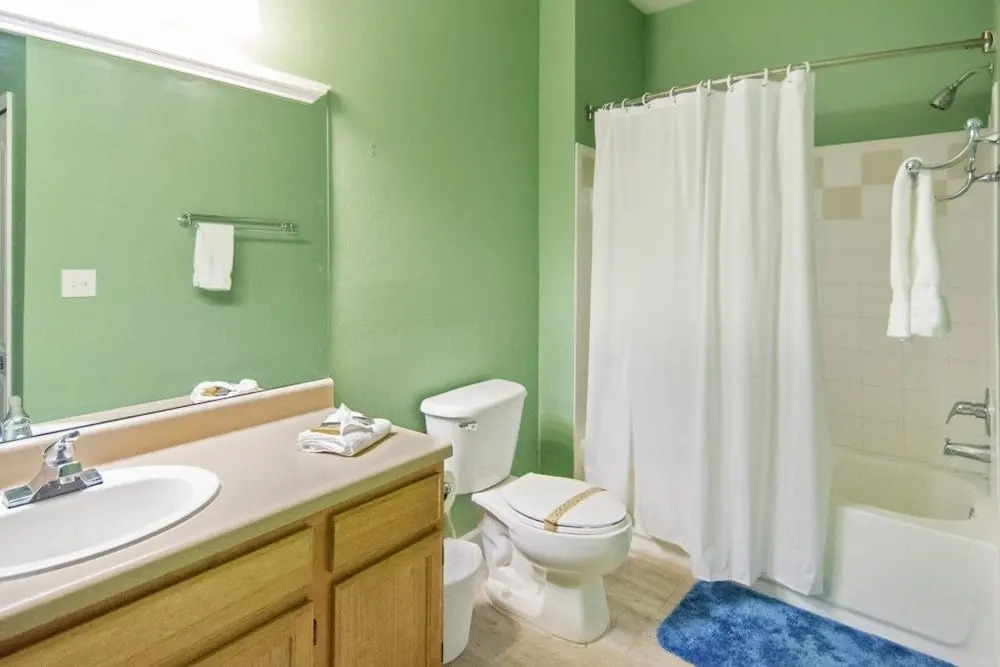 Runaway Beach Club 22202 - Two Bedroom Condo