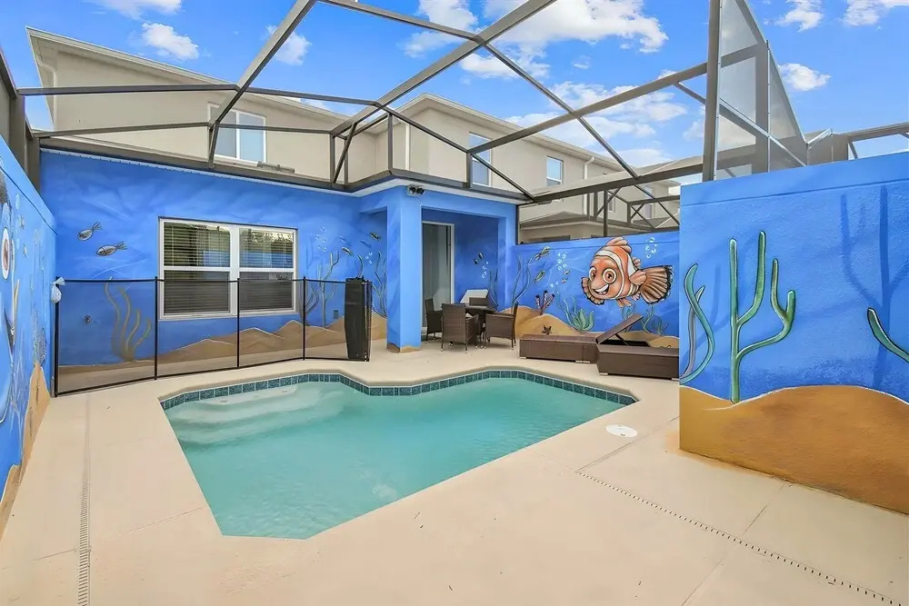 5br/4ba Luxury Home Resort Access