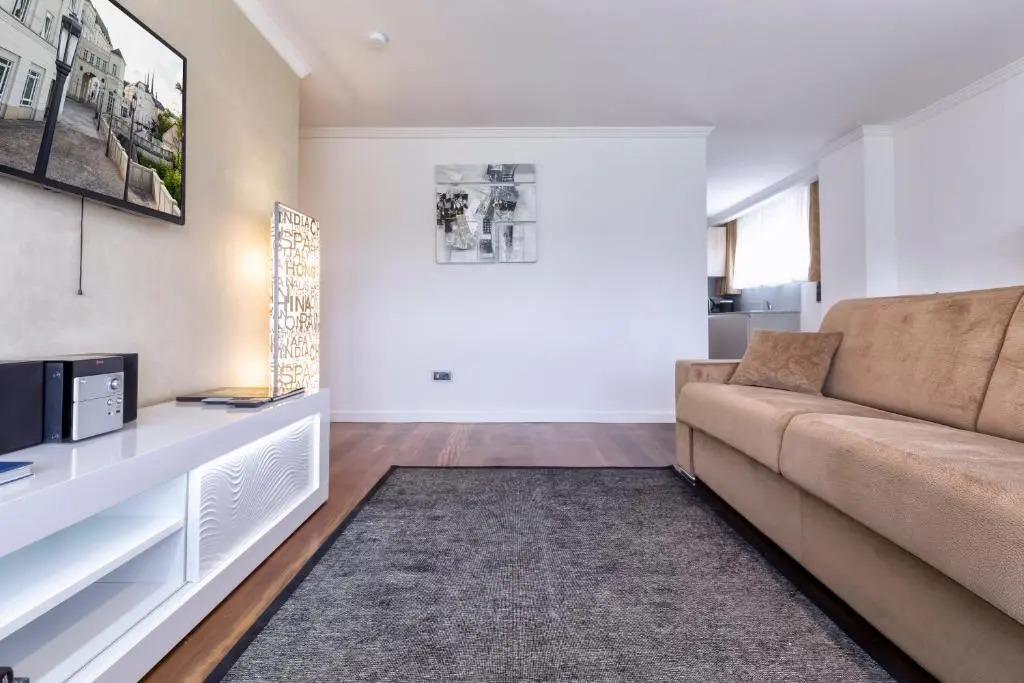 The Queen Luxury Apartments - Villa Vinicia