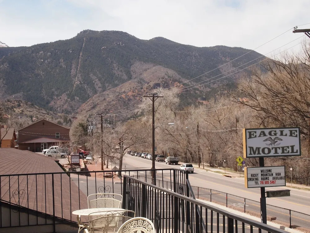 Eagle Motel