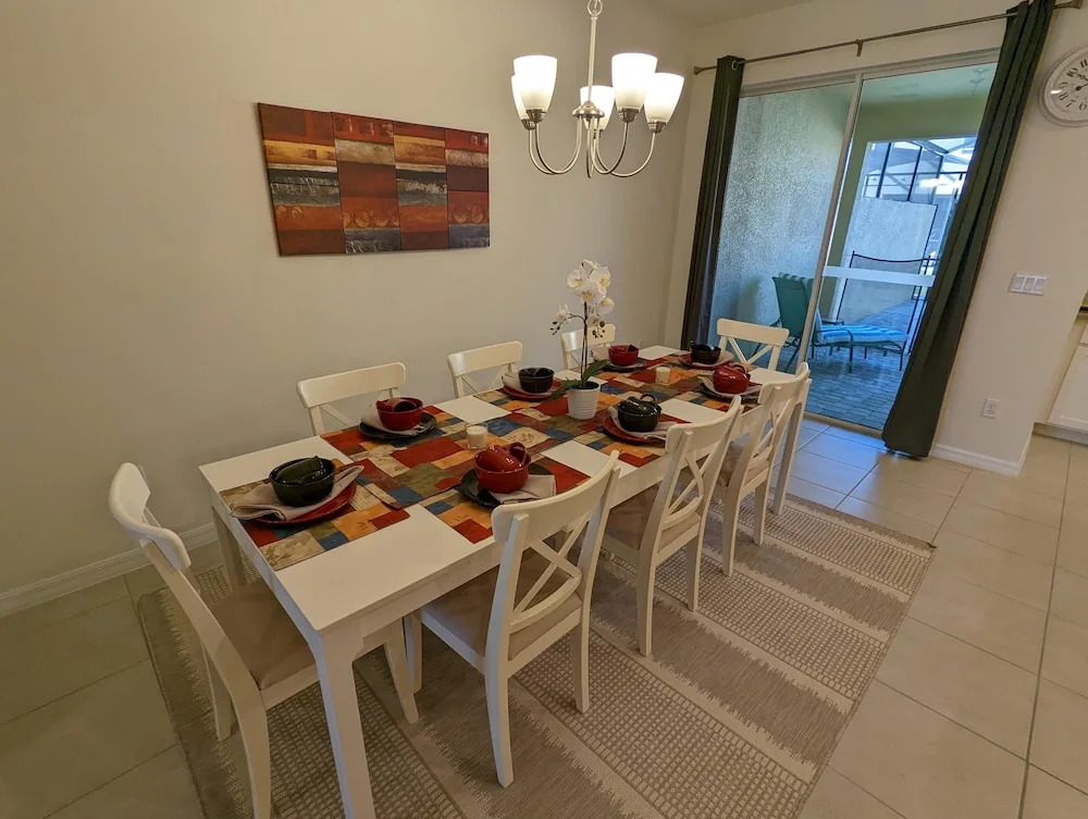 2194 FMP - Solara - Luxury 4 Bed Private Pool