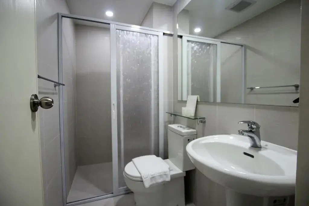 SIGLO SUITES @ The Azure Urban Resort Residences