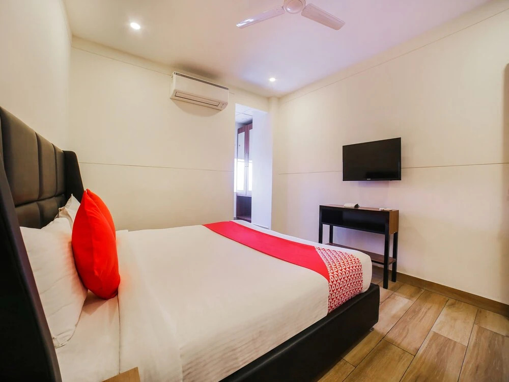 Oyo 29691 Hotel Avalon