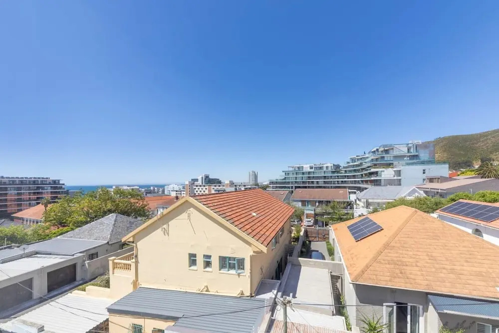 Seaside Studio Apartment, 9 Mins to Queens Beach!