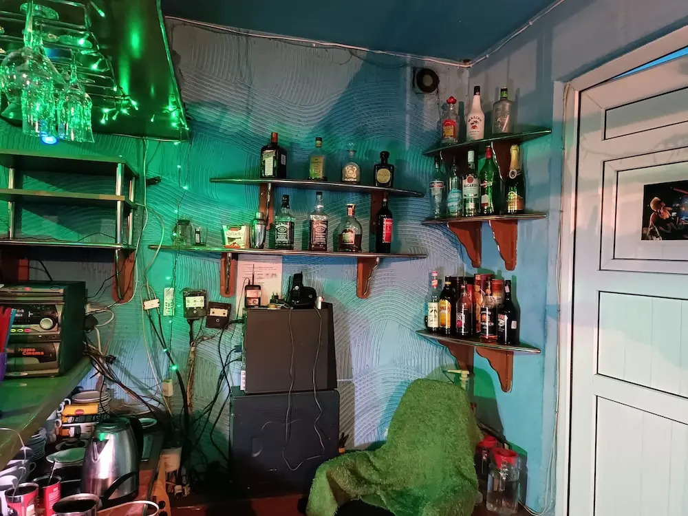 Cocktail Hotel