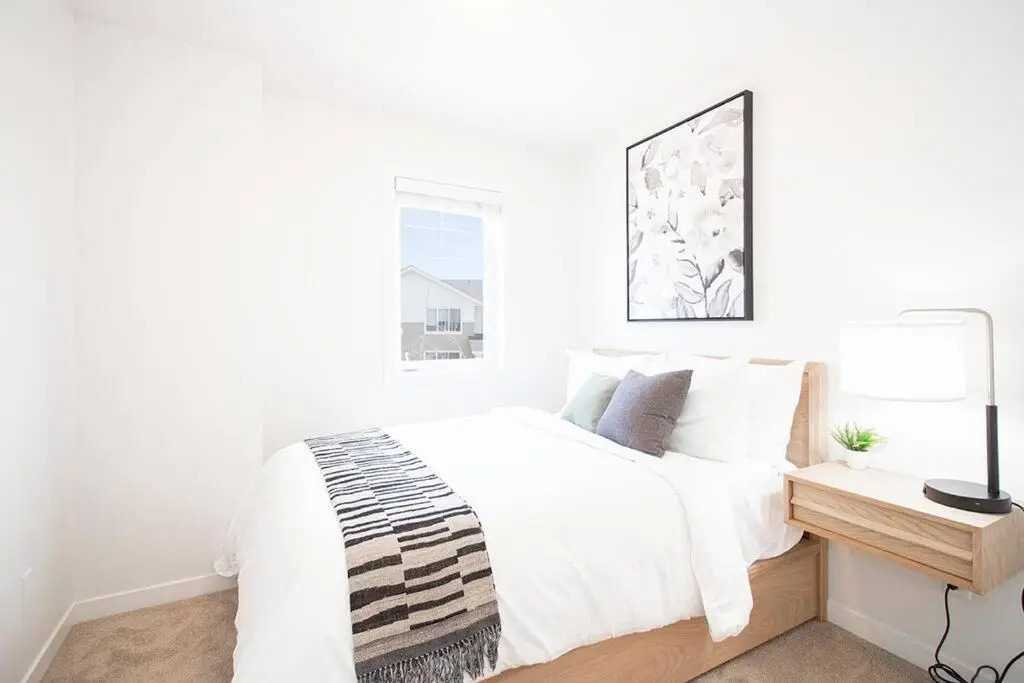 Luxurious 3 Bedroom Townhouse Free Parking and Wifi
