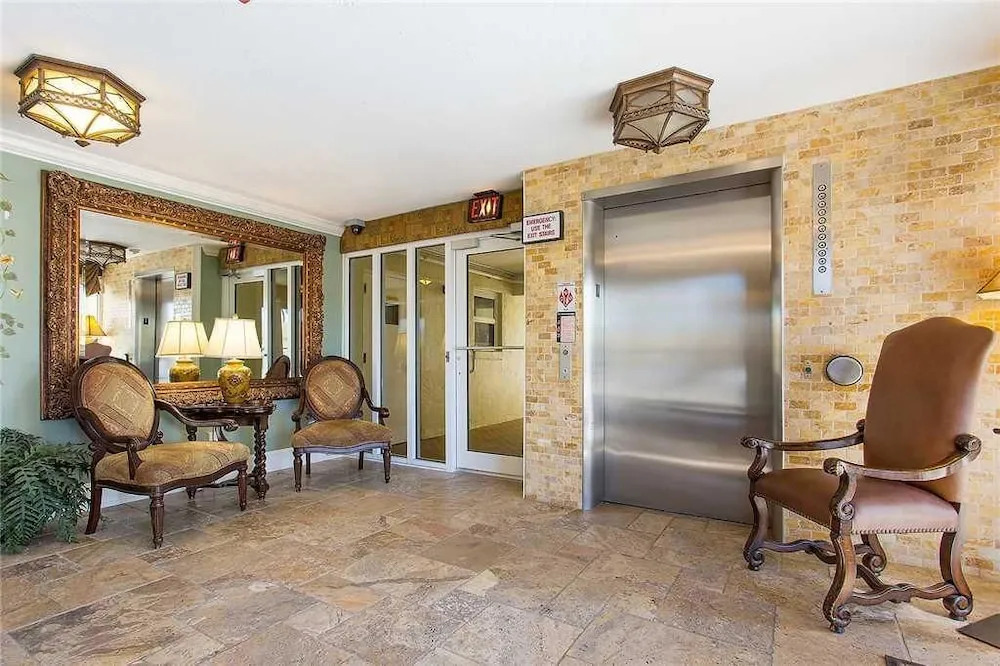 Shores Club 403 - Two Bedroom Condo