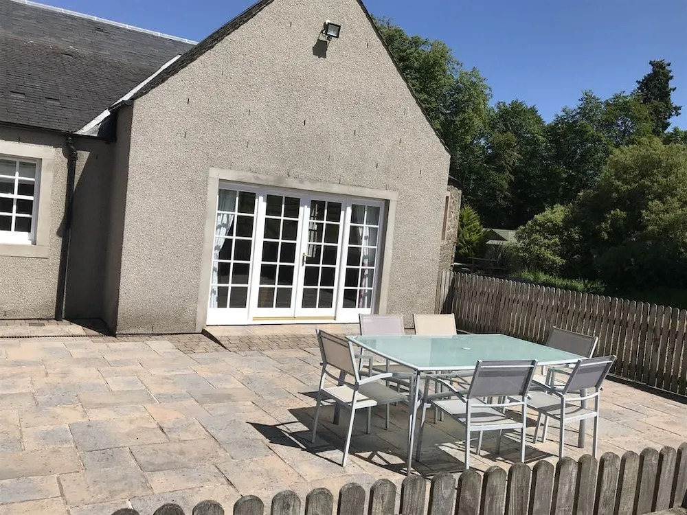 Rural Retreat 2 Miles From Perth, Pets Welcome