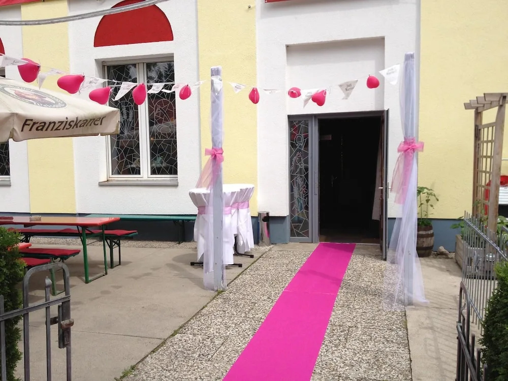 Hotel 4 Hufen