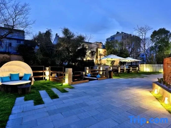 Wuzhen Yinhe Country Villa