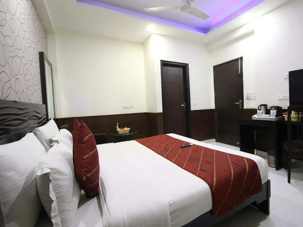 Hotel Hill Palace -Near Karol Bagh Metro Station
