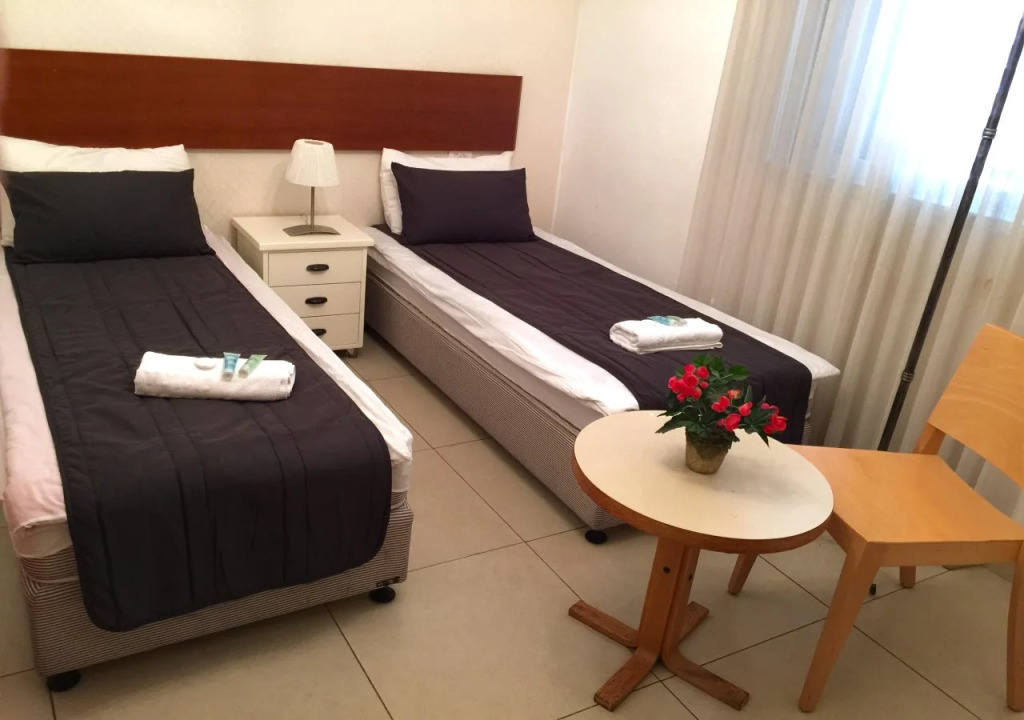 Sea Side Hotel