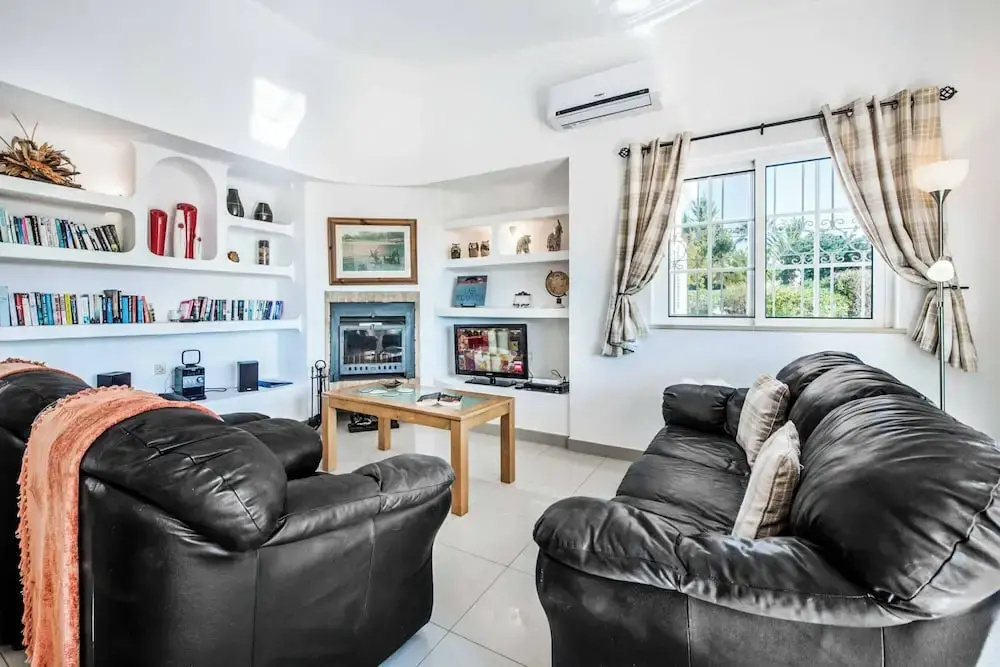 Buganvilia by Algarve Villa Holidays