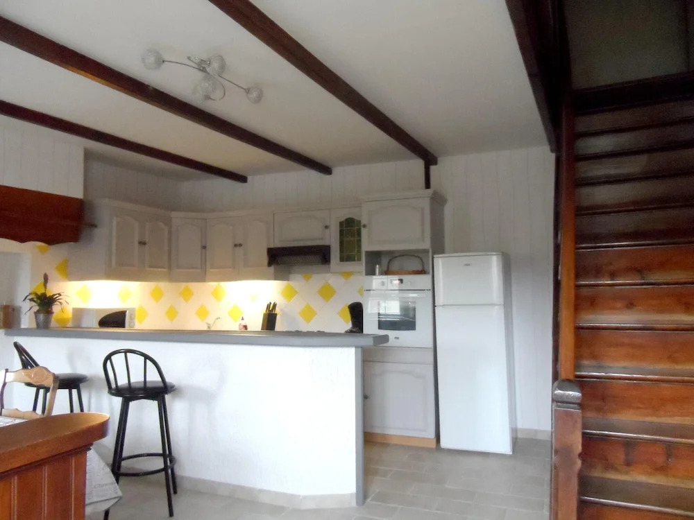 House With 2 Bedrooms in Chanteloup, With Wonderful Lake View, Furnish