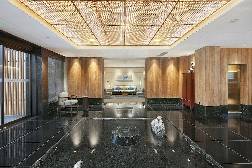 Qianna Qianxun Hotel(Zhengzhou High-tech Zone Xiliuhu )