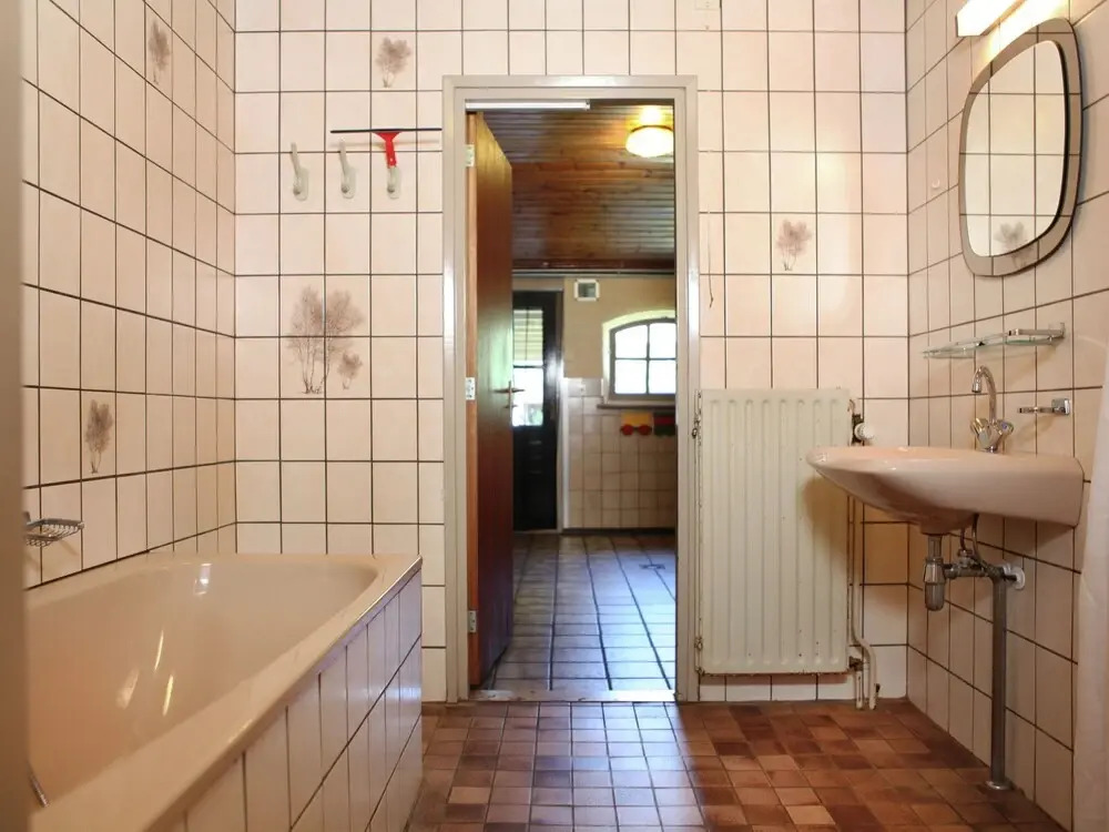 Family Farmhouse with go-karts