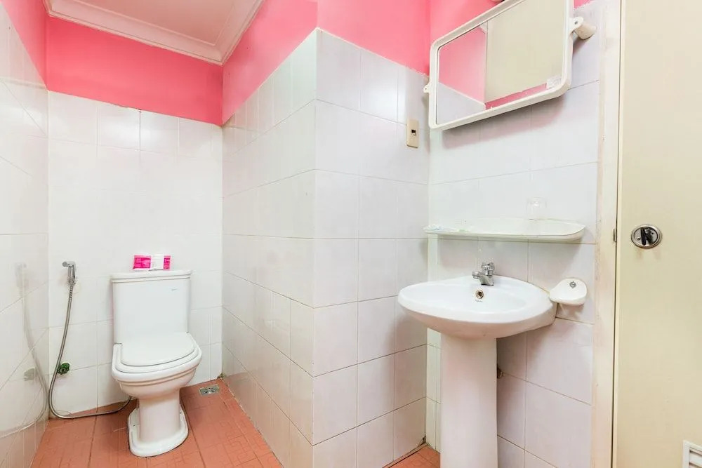 Oyo 558 Hoang Linh Hotel