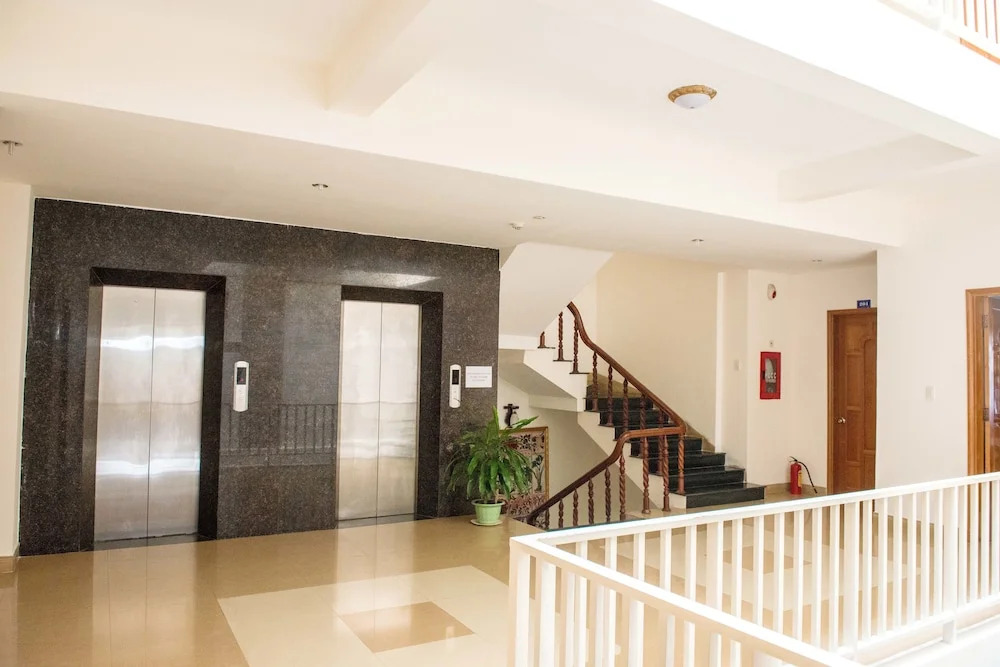 Hoang Van Hotel