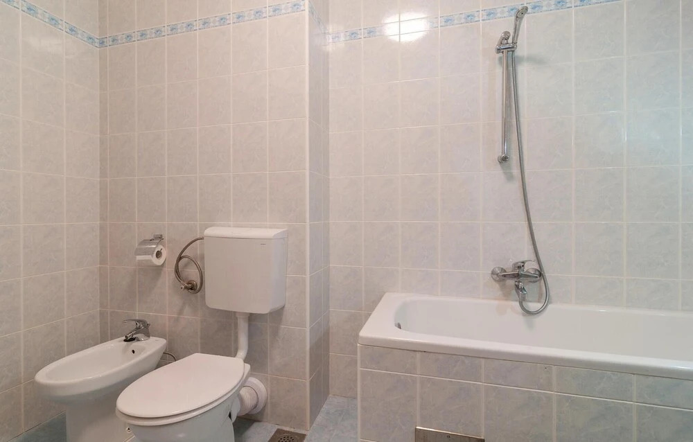 Nice Apartment in Split With 2 Bedrooms and Wifi