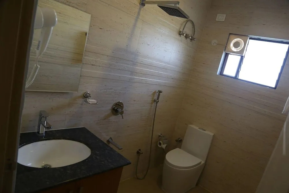 G K Hill View Resort