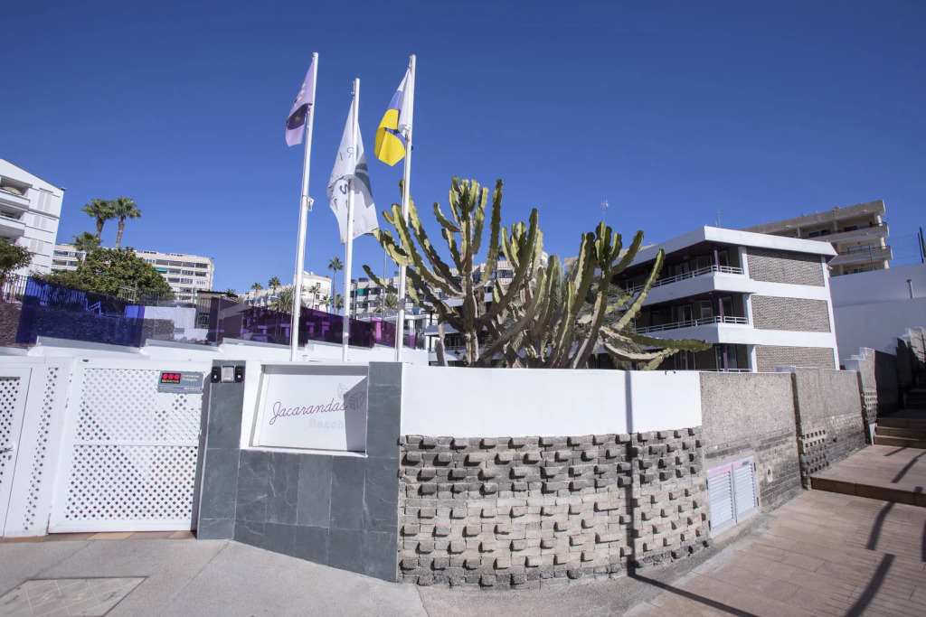 Jacarandas Beach