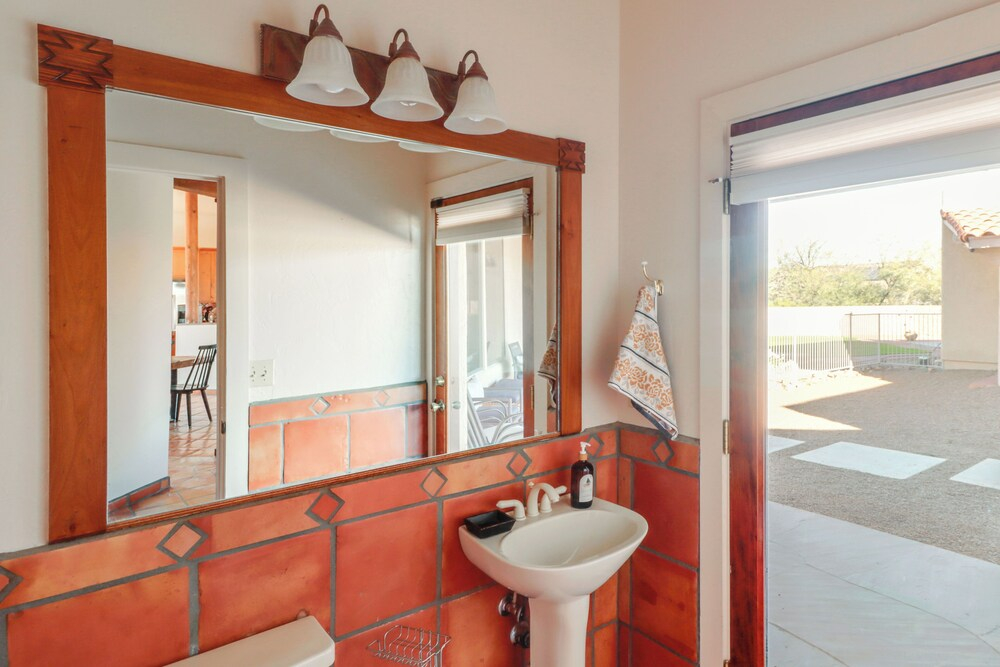 Pool & Views! Luxury Sonoran Desert Oasis Retreat