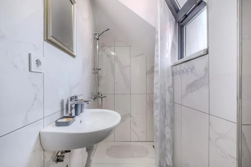 Sea View Duplex w Terrace in Goldenhorn