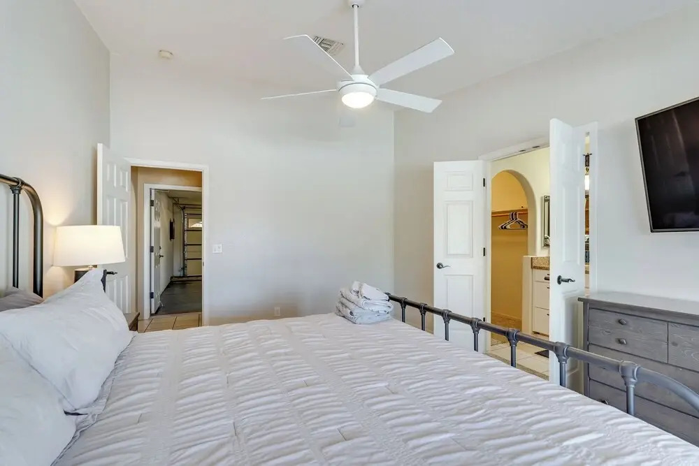 Havasu Paradise w/ Private Pool, Hot Tub & Casita!