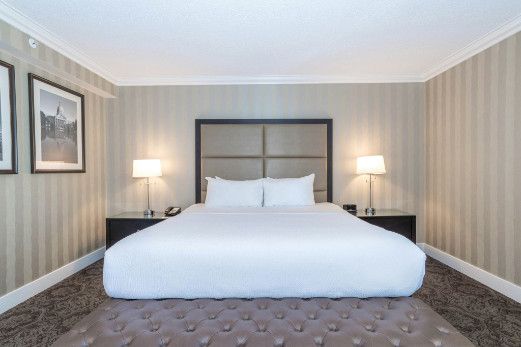 Sandman Signature Edmonton Downtown Hotel