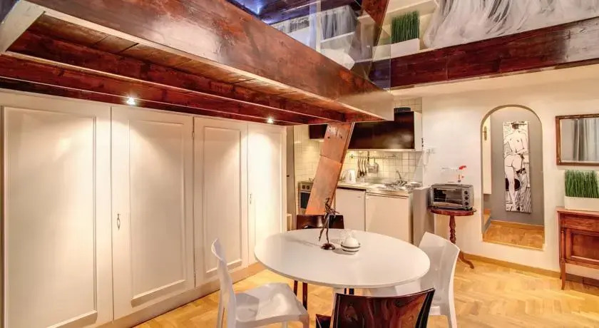 Luxury and Romantic Apartment In Piazza Farnese