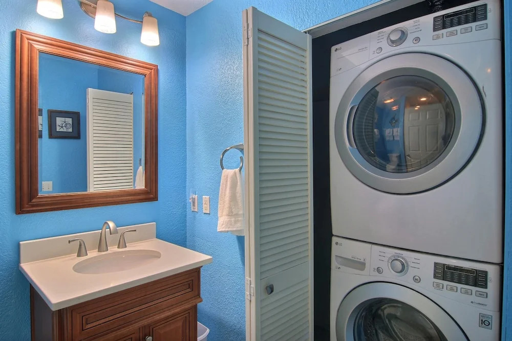 Pawsitively Perfect - 2 Br condo