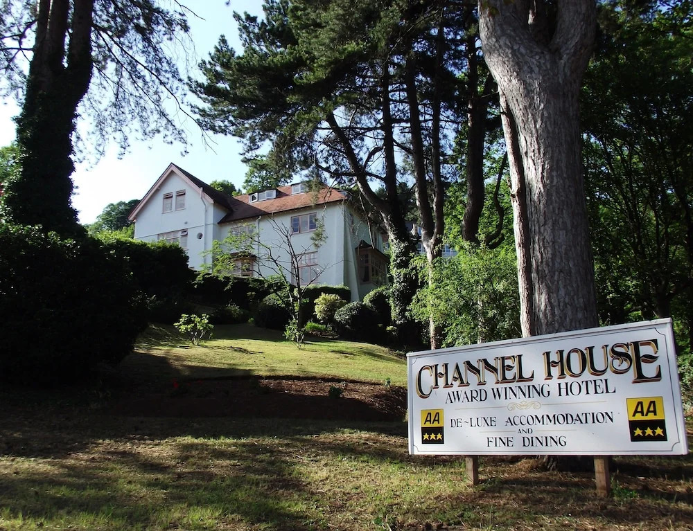 Channel House Hotel